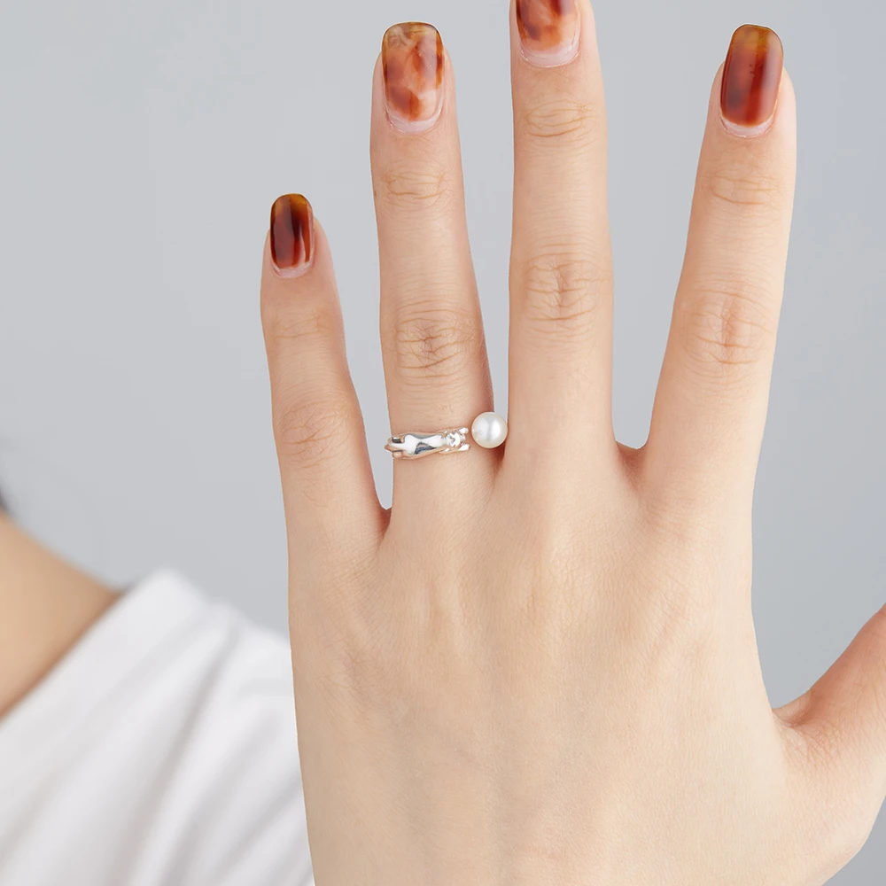 

ZEMIOR Real Silver 925 Rings Naughty Cat with Ball Open Finger Rings For Women Shell Pearl Free Size Silver Fine Jewelry Best