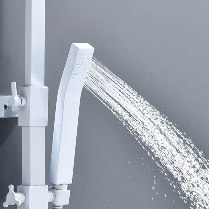 Кран-смеситель горячей и холодной воды для ванной комнаты белый ручной настенный