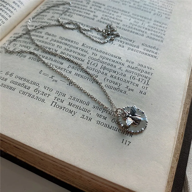 

POFUNUO 925 Sterling Silver Minimalist Women Animal Bee Pendant Necklace Simplicity Girls Chic Chokers Female Fashion Necklaces