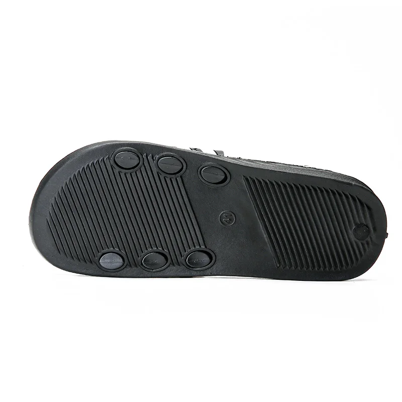 저렴한 여름 남성 슬리퍼 슬라이드 편안한 마사지에 바 신발 남성 소프트 블랙 화이트 줄무늬 캐주얼 슬리퍼 남자