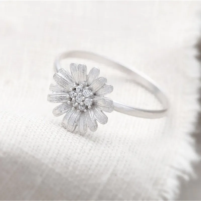 

Fashion chrysanthemum ring, crystal flower chrysanthemum rings for women