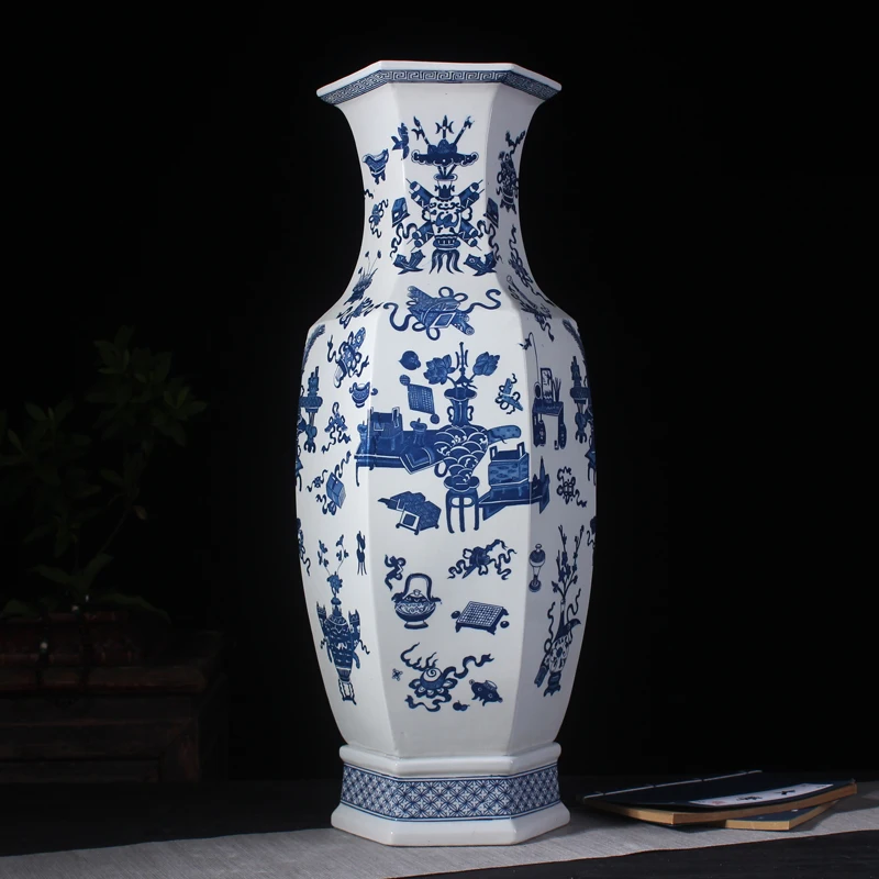 Традиционная фарфоровая ваза с изображением династии Цин сине белая ручной