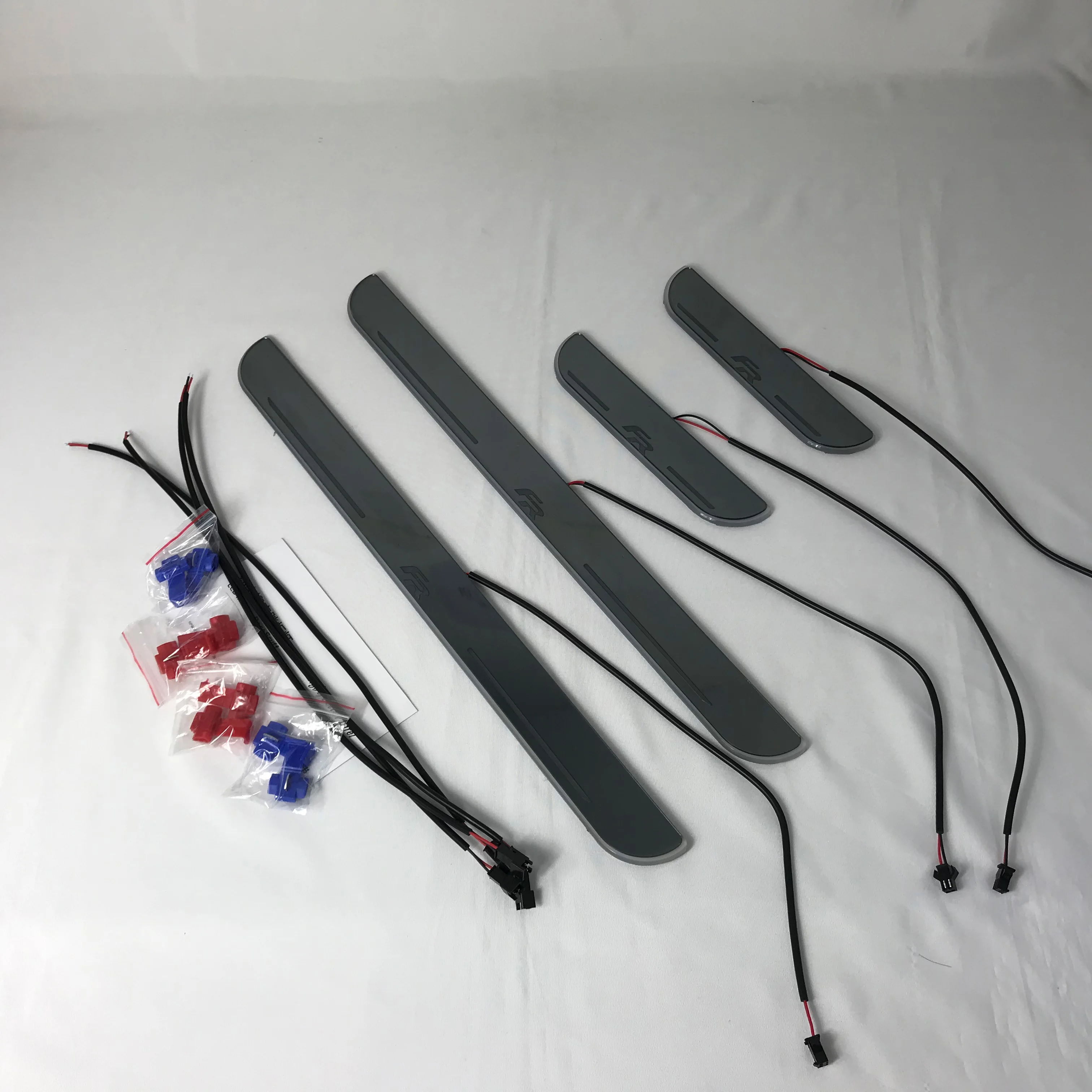 

Led moving door scuff for SEAT FR special-purpose ynamic door sill plate welcome lamp lining overlay Flow/fixed light