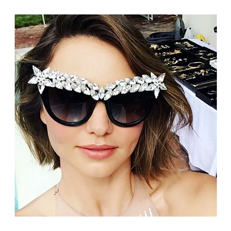 Роскошные Стразы солнцезащитные очки для женщин градиентные серые линзы новые