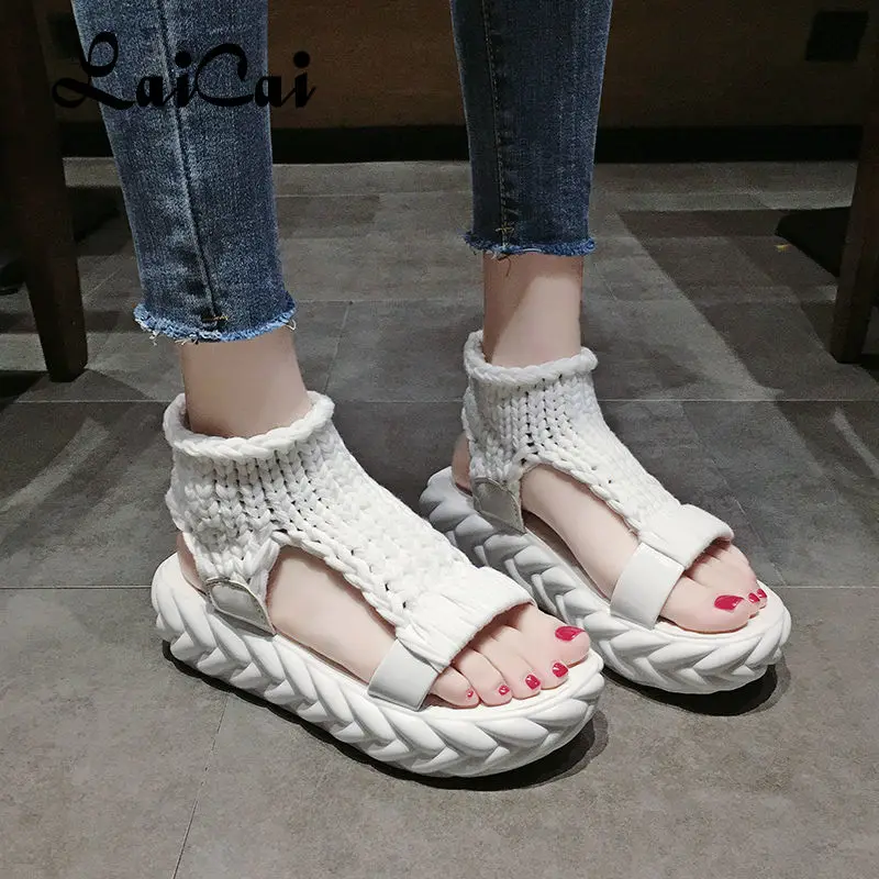 

2021 New Summer Sandals Women's Summer Ins Trendy Fairy Style Women's Shoe Students All-Match Platform Lightweight Roman Sandals