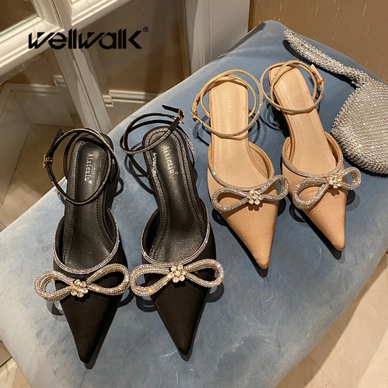 Туфли со стразами и бантом Женские модельные туфли на каблуке свадебные с острым