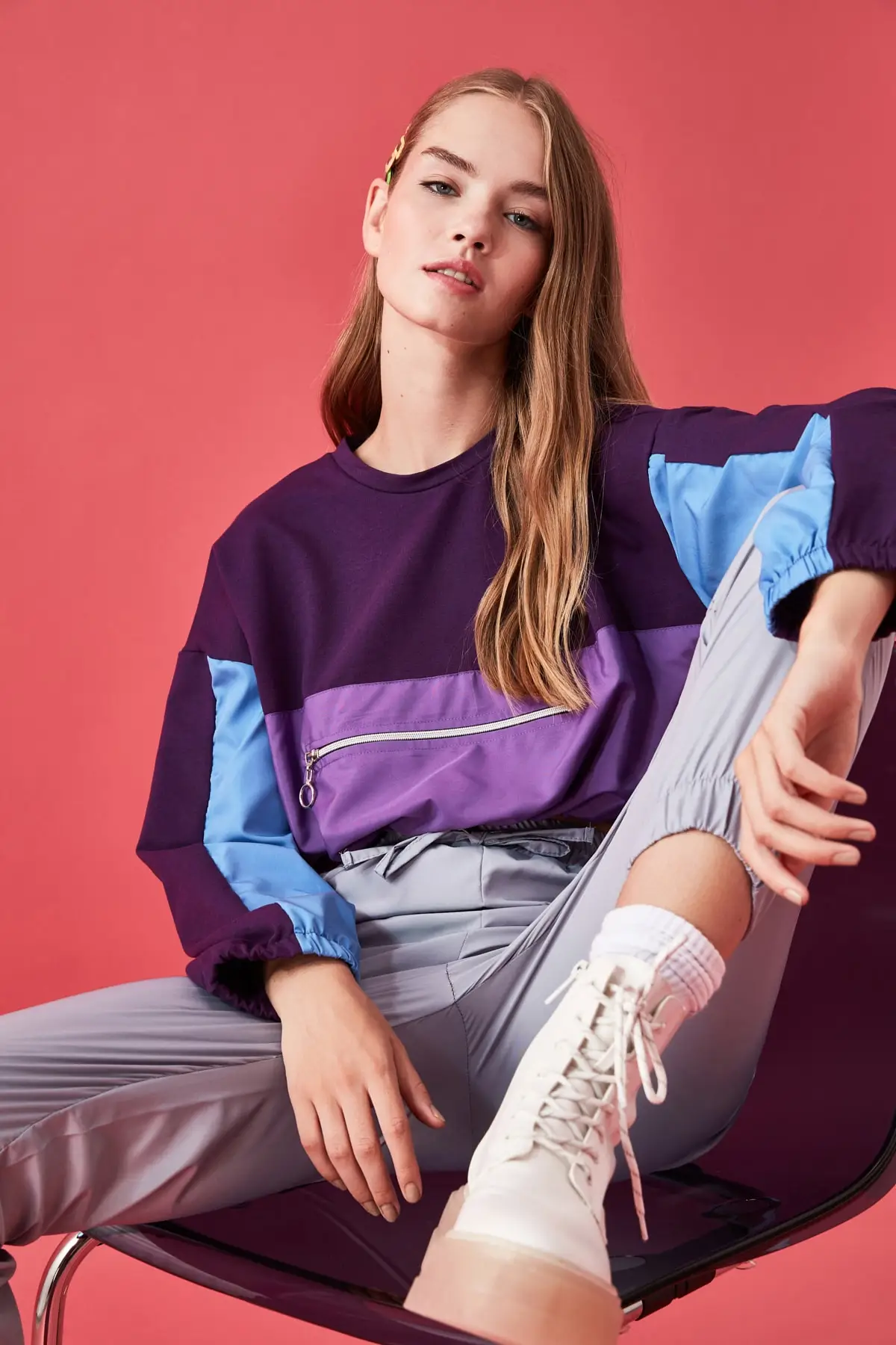 

Trendyol With Color Block Crop Knitted Sweatshirt TWOSS20SW0168