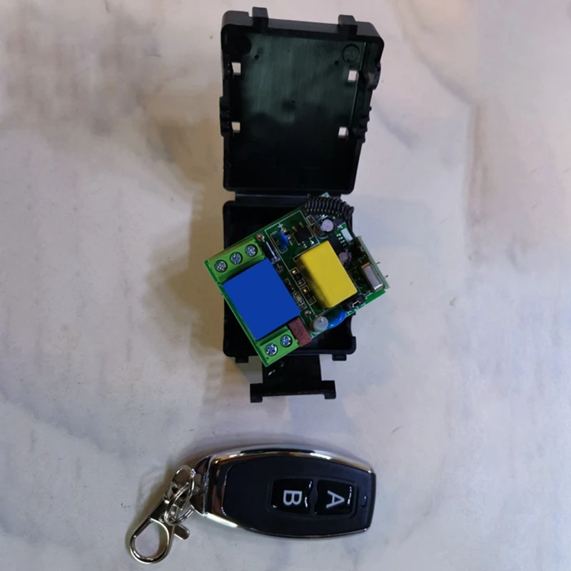 

AM05-RF Transmitter 433 Mhz Remote Controls with Wireless Remote Control Switch DC 12V 1CH Relay Receiver Module