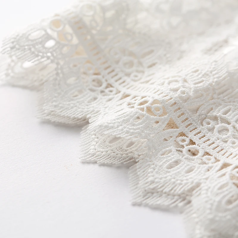 Женское кружевное платье с вышивкой ARTKA белое винтажное принцессы расклешенным