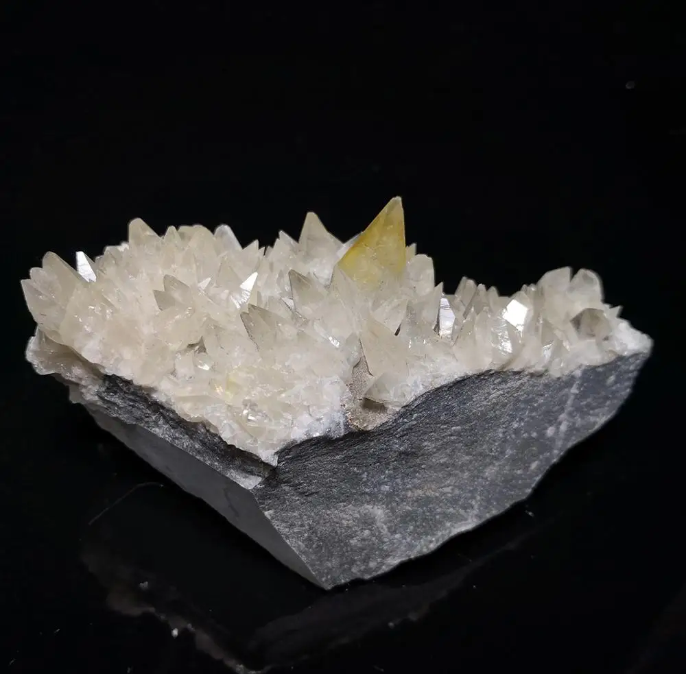

457g D4-1 Natural ore quartz calcite mineral crystal specimens from Jiangxi Province,China