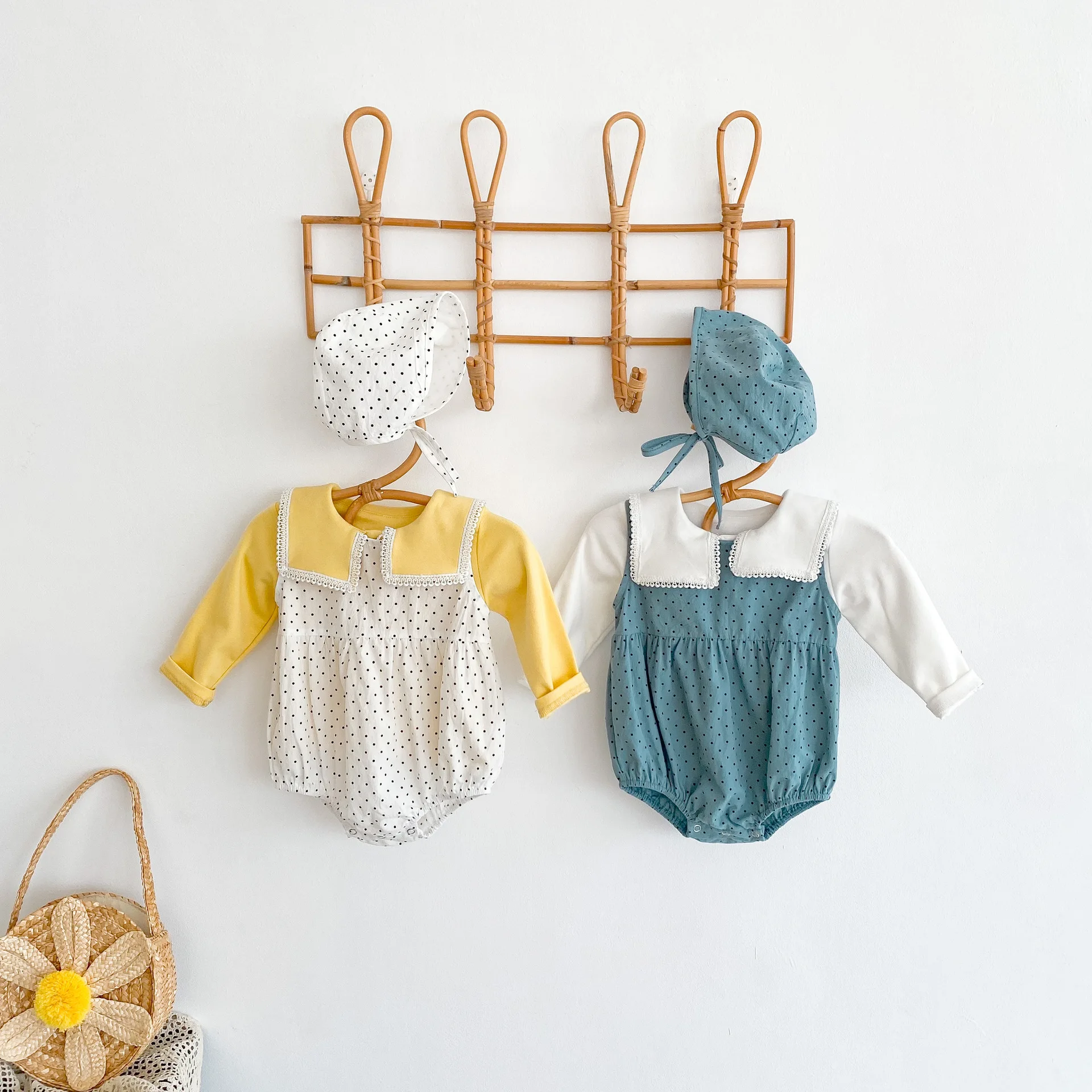 

2022 autumn little girls clothing sets infant and baby round dot sleeveless romper + lapel bottoming shirt + hat 3-piece suit