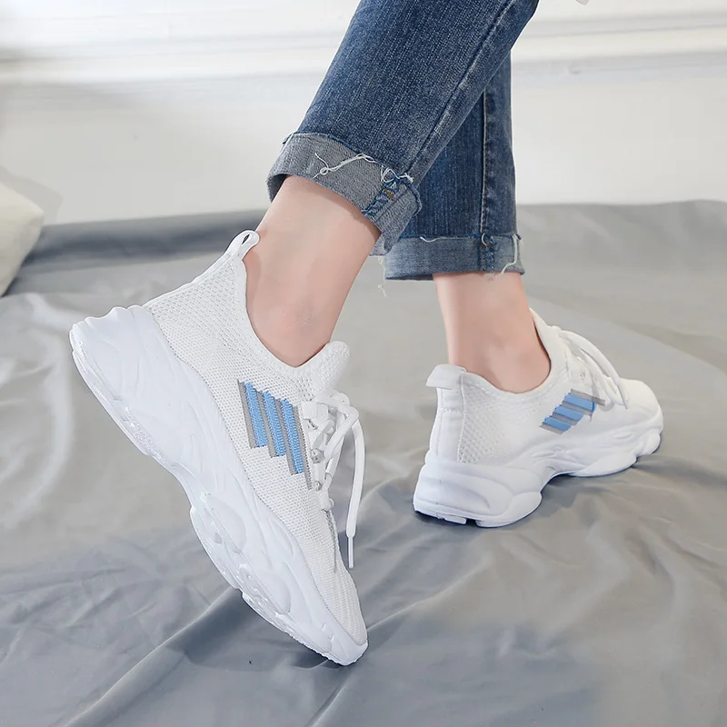 

Spring 2021 New Casual Shoes With Mesh Top Breathable White Running Shoes Fashion Sports Shoes Anti-slip Single Shoes