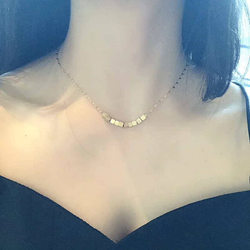 

2021 New Small Square Pendant Necklace Ladies Ins Fashion Cold Wind Stainless Steel Necklace Spring and Summer Party Gift