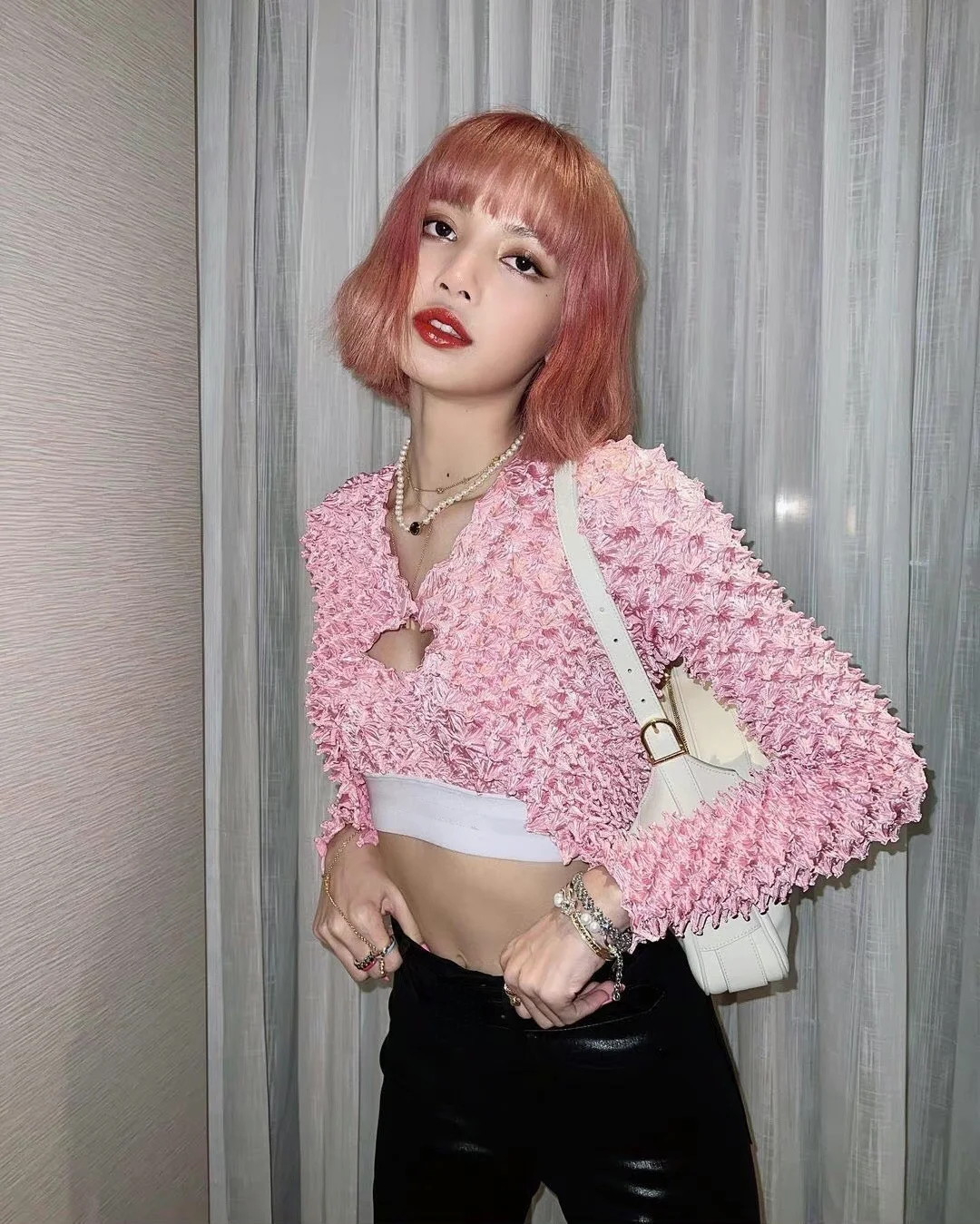 

Kpop Korea Celebrity Pink Sexy Strapless Camisole Vest Tops+Knitted Long Sleeve Cardigan Jackets Short Coat Women Two-Piece Sets