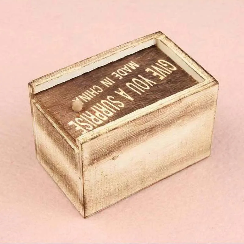 

Funny Scare Box Wooden Prank Spider Hidden High Quality Prank-wooden Surprise Box Play Trick Halloween Children's Toy 2021 New