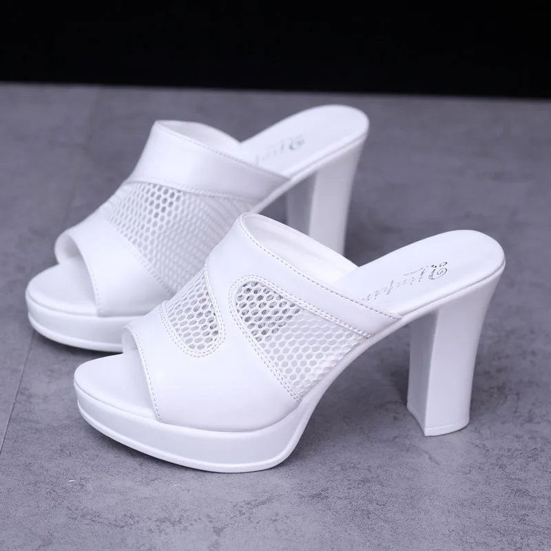 

Мюли женские кожаные на высоком каблуке, пикантные сандалии с открытым носком, без застежки, клоги, черные, размеры 34-41