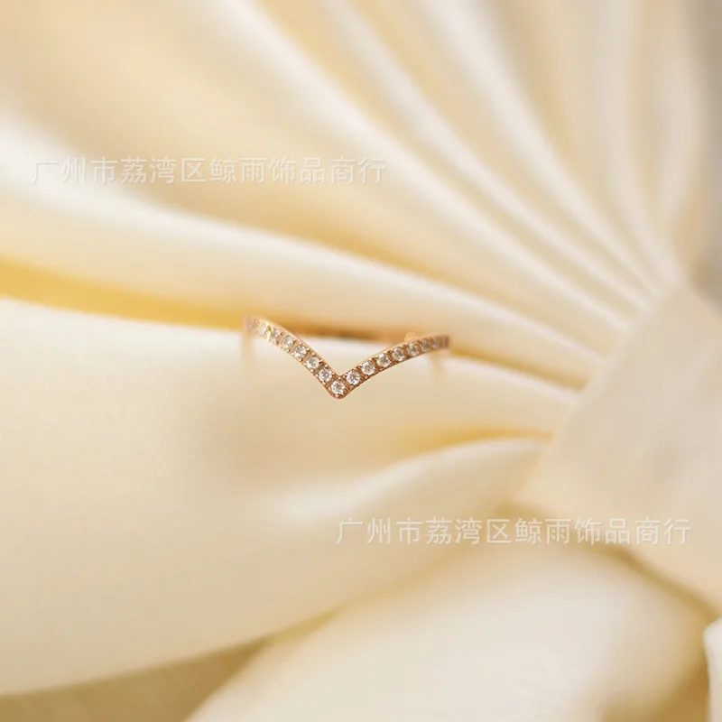 

Stainless Steel V-shape Diamond Simple Line Rings Minimalist Gold Designer Aesthetic Fashion Accessories For Girls Jewellery