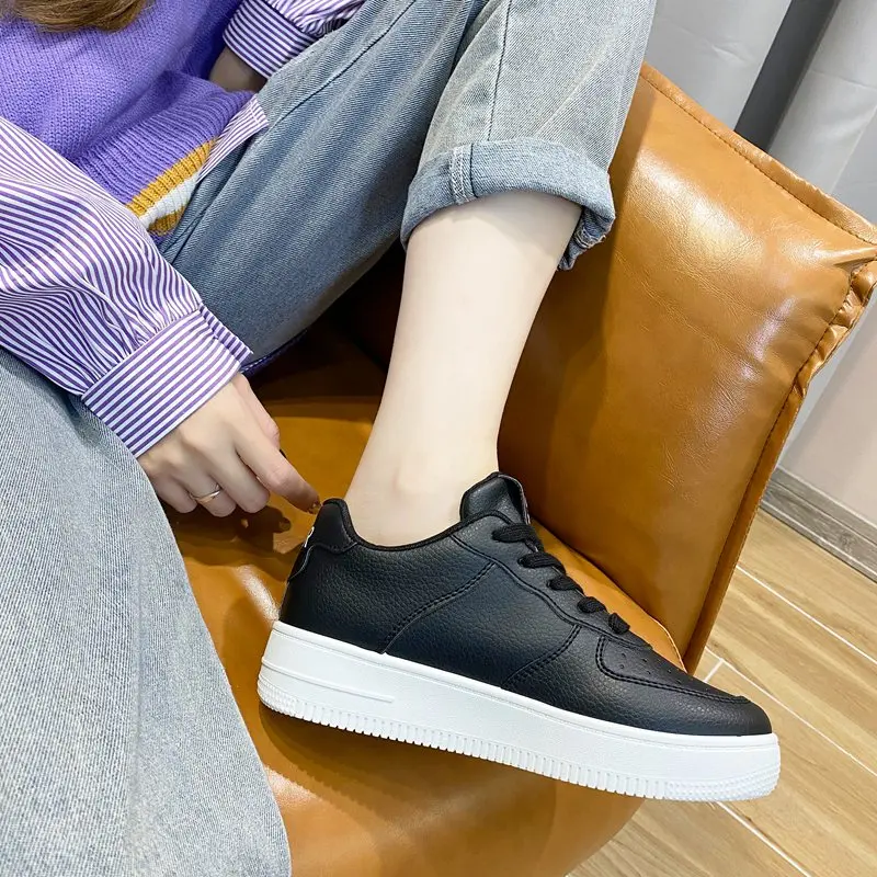 

Women Casual Shoes 2021 New Spring Women Shoes Fashion All-Matched White Sneakers Breathable Solid Lace-Up Women Sneakers Soft