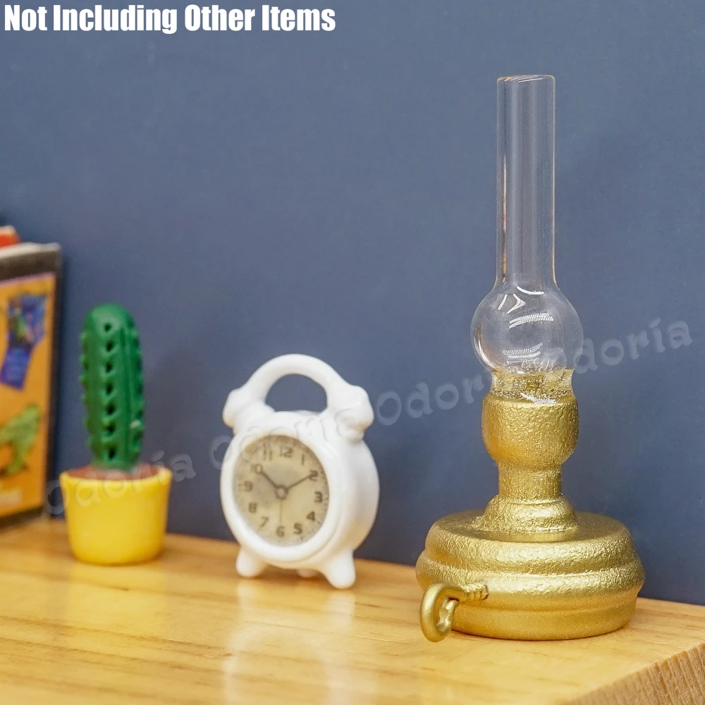 Миниатюрная винтажная масляная лампа Odoria 1:12 с металлическим основанием Herosene