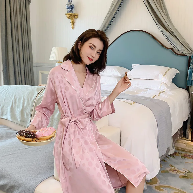 Розовый женский халат кимоно свободного кроя в горошек с принтом осень длинный