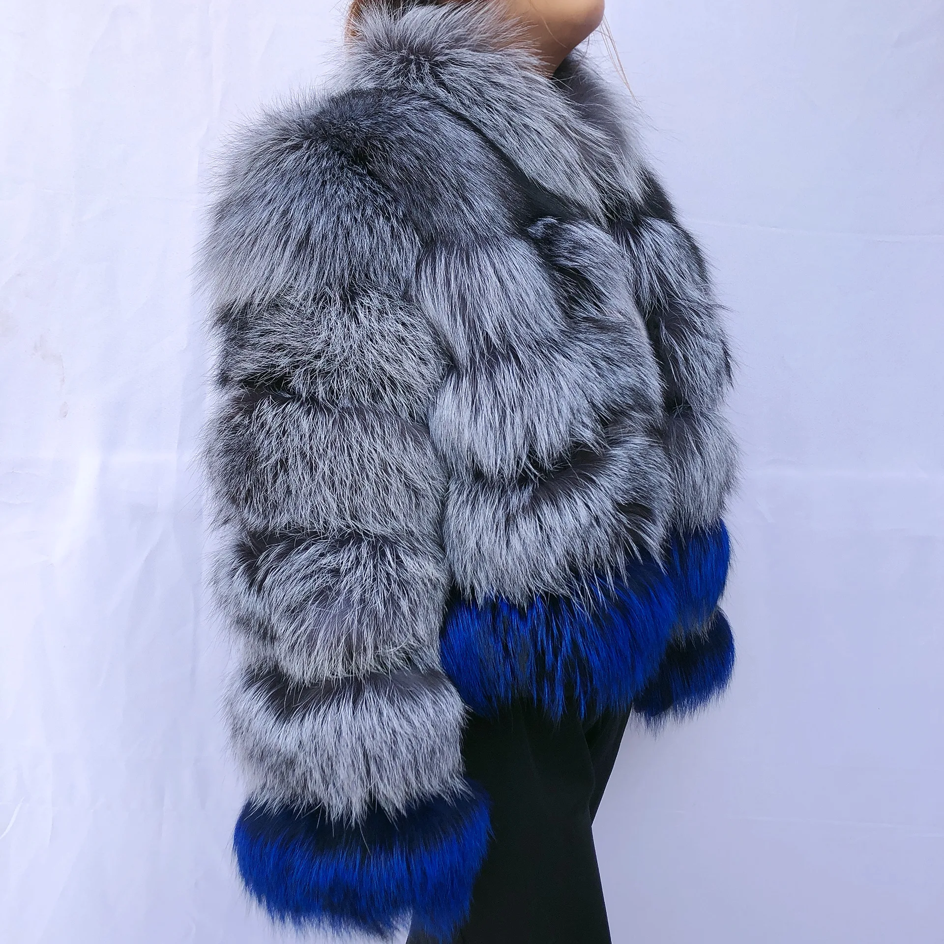 Высококачественное пальто из натурального Лисьего меха серебряного лисьего