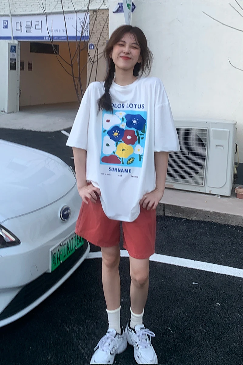 

2021 summer Korean fashion Versatile short-sleeved T-shirt women loose mid-length Flowers print half-sleeved round neck top
