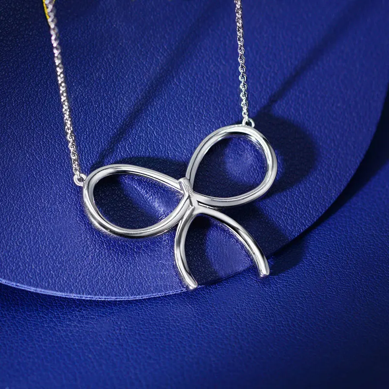 

COLORFISH Simplicity Shiny Butterfly Full Diamond elegant 100% 925 Sterling Silver For Women Clavicle Pendant Necklace Jewelry