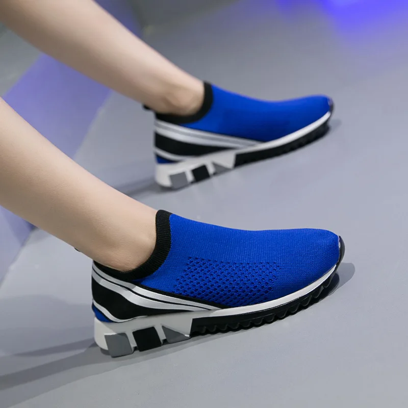 

2020 New Flyweaver Sneakers Mix And Match Breathable Student Running Shoes Couple Set Foot Casual Large Single Shoes