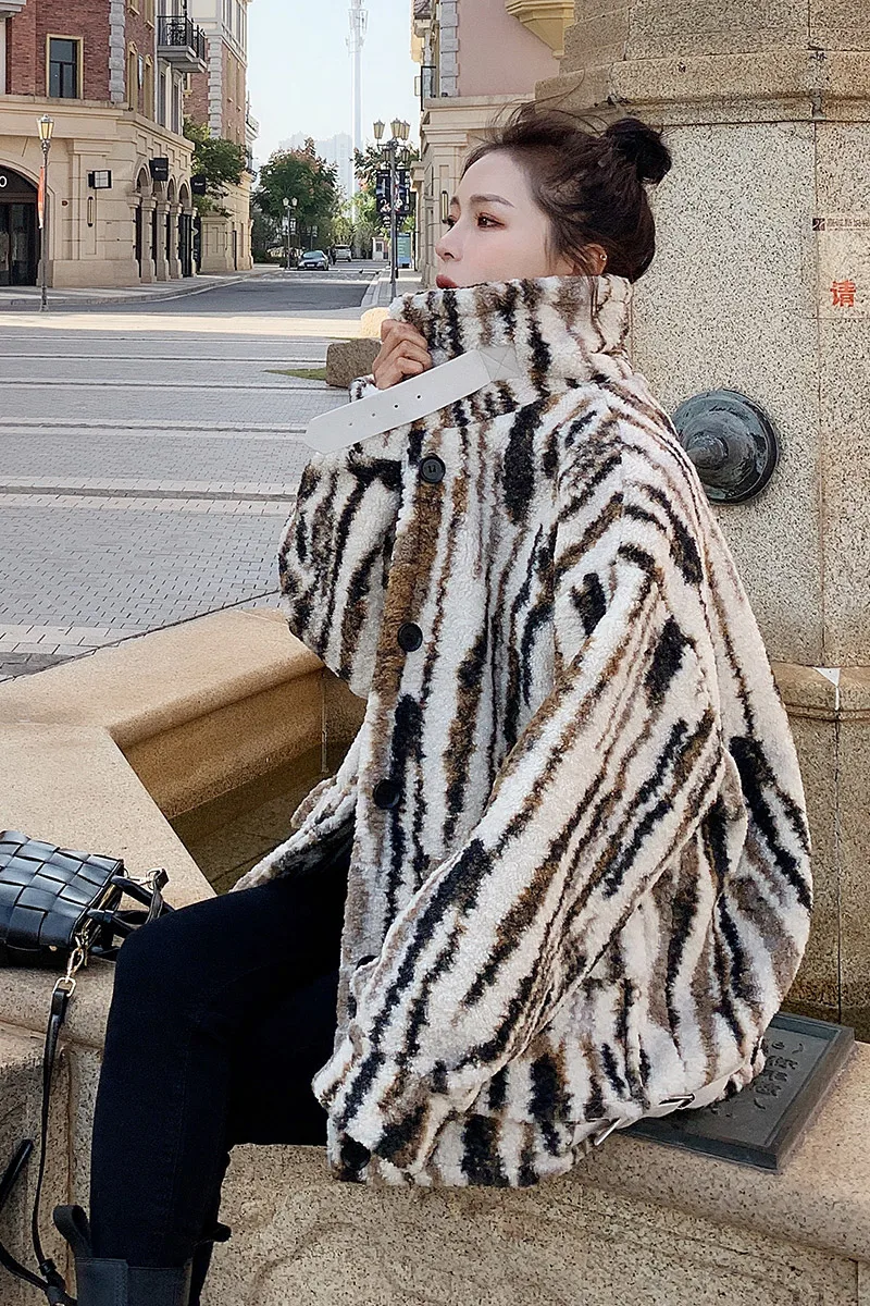 

2020 Autumn and Winter New Korean Style All-Matching Thickened Fur Loose Leopard Print Plush Lamb Fur Large Coat Women