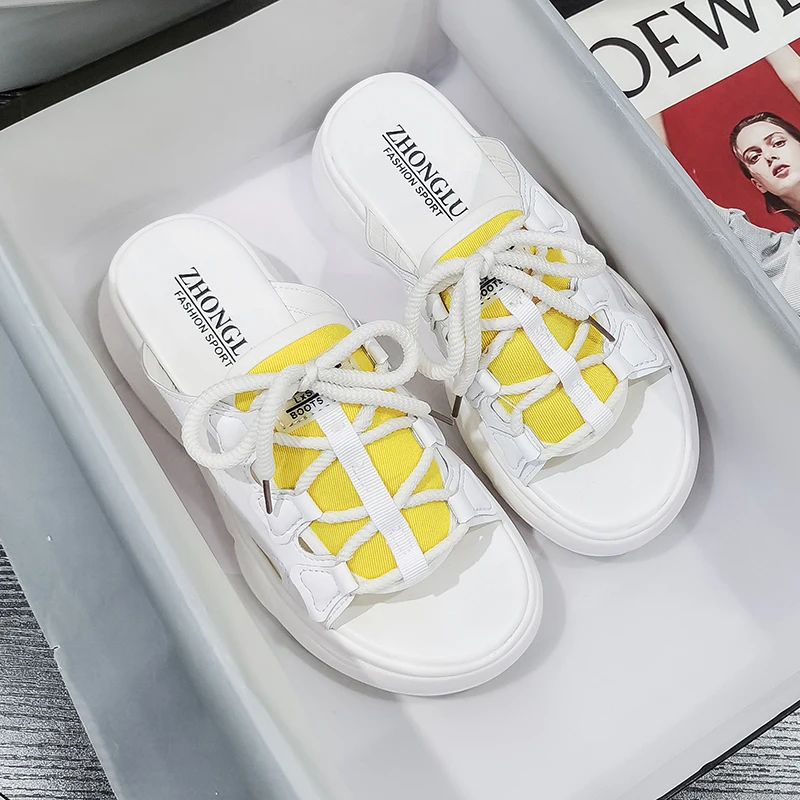 

Slippers women's 2021 new summer wear students' versatile fashion thick bottom muffin net red heightening slippers