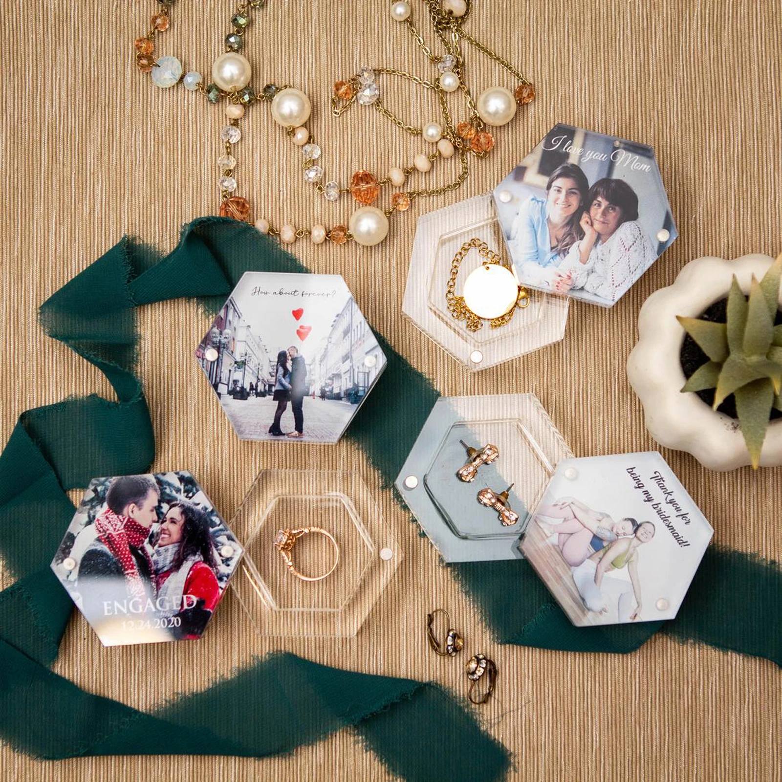 Acrylic Hexagon Box Custom Your Memorial Photo Print Text Engagement Proposal Ring Holder Wedding Rings Bearer Transparent Boxes
