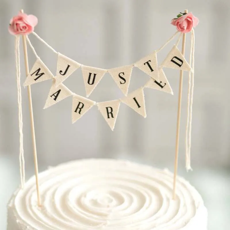 

1 Set New Arrival JUST MARRIED Love Flag Wedding Cake Topper Set for Wedding Party Decoration Cake Decor Supplie