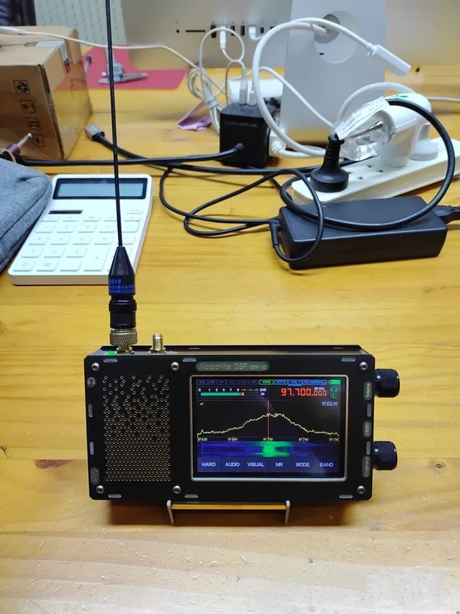 

50 кгц-2 ГГц V1.10C прошивка Malachite SDR приемник радио DSP SDR приемник 3,5 дюйма сенсорный экран Поддержка двух антенн V3