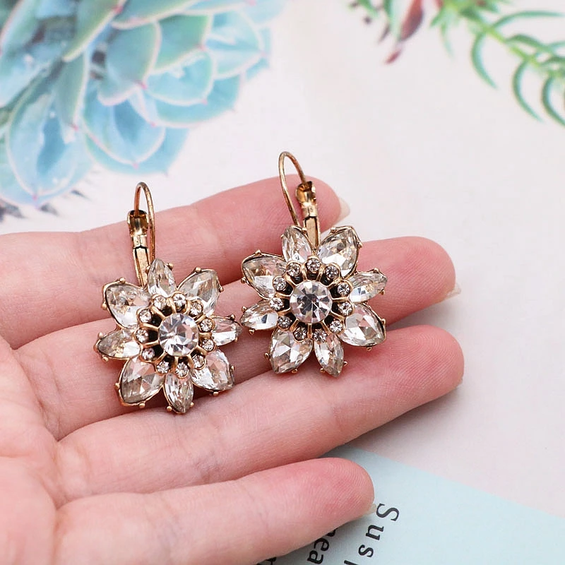 

Crystal Flowers Earrings, Pretty New Vintage For Women Girls Jewelry Anniversary Wedding Bricons