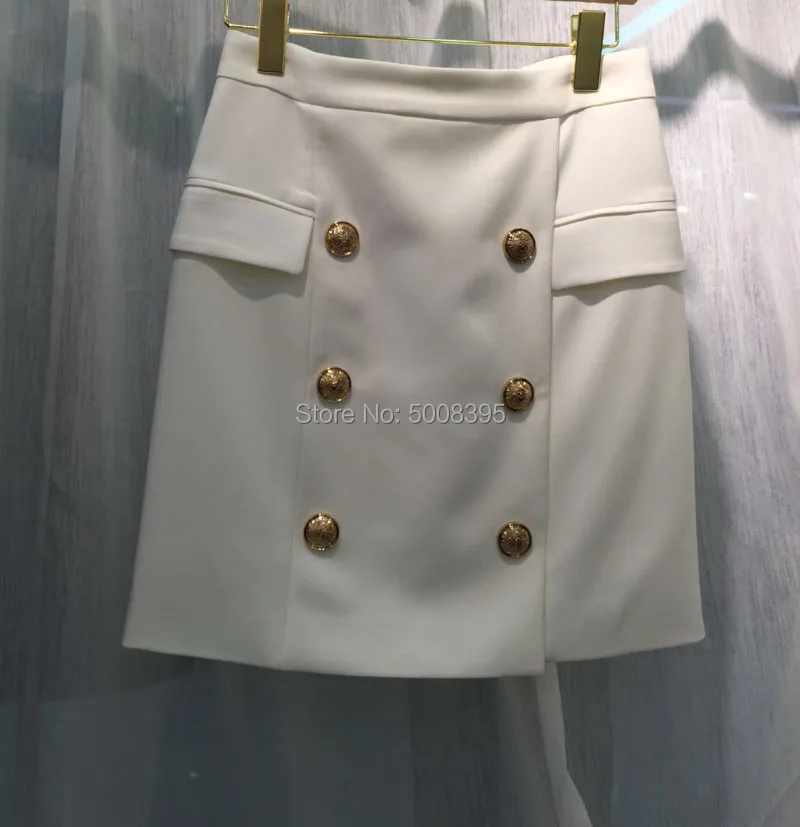 Черная короткая юбка спереди двубортная Серебристая на пуговицах украшенная