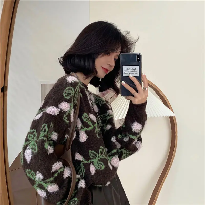 

2021 Autumn New Loose Casual Lazy Wind Knitwear Crochet Pattern Retro Style Pullover Sweater Women Simple Vintage Sweaters