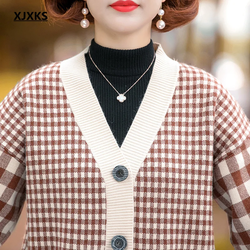 Женская Шерстяная трикотажная куртка с V-образным вырезом