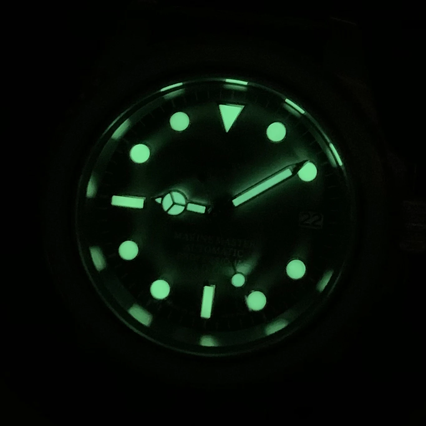 

Machinical Watch Mens Automatic NH35 Movement Gray Dial Sapphire Glass Matte Stainless Steel Case Strap Green Luminous 007Modify