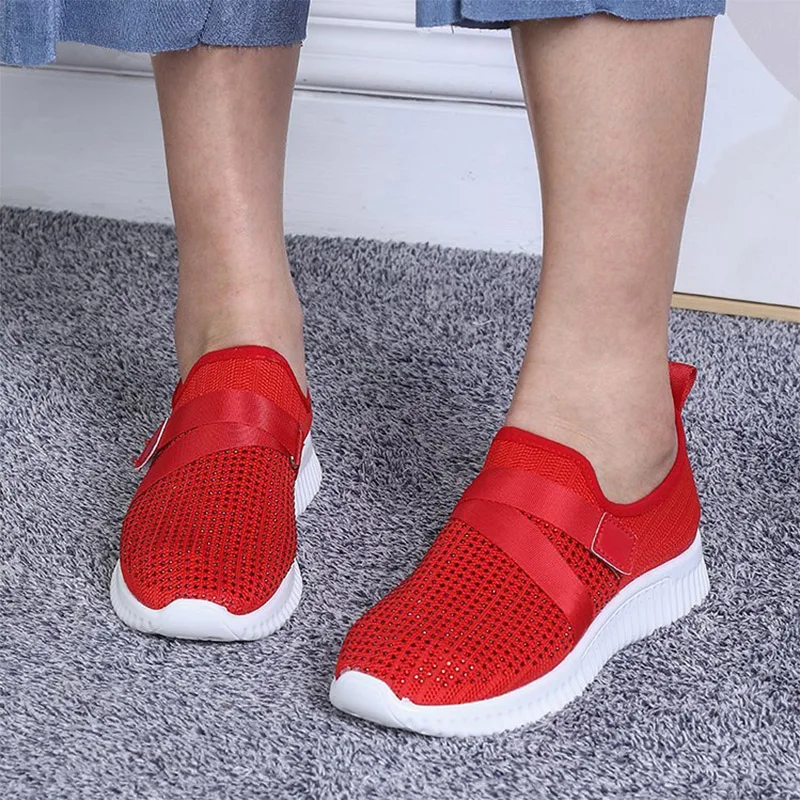 Кроссовки женские сетчатые дышащие черные розовые красные размер 35-43 8662N | Обувь