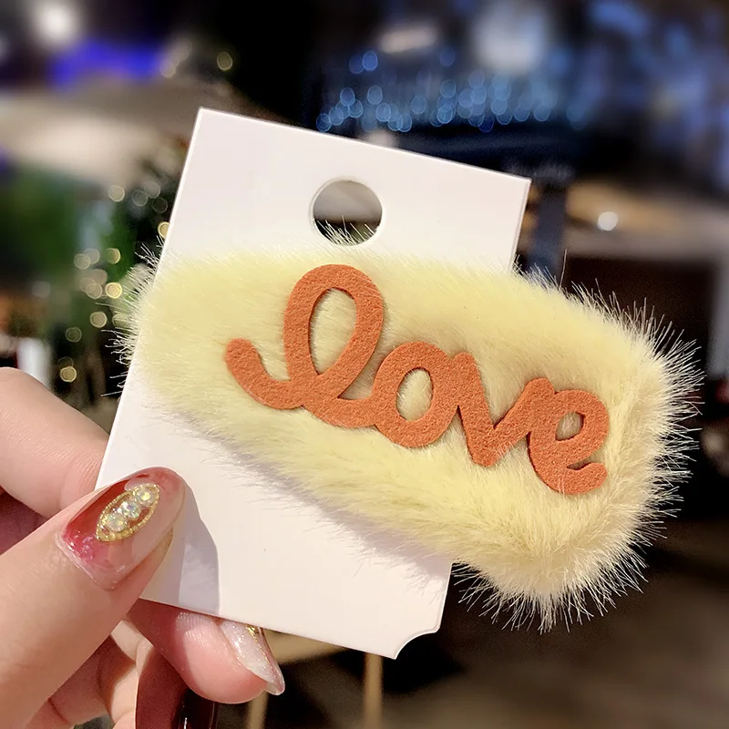 Yellow Модные заколки для волос с надписью «LOVE»; Плюшевые заколки для волос; BB; сезон осень-зима; имитация кроличьего меха; заколки для волос; аксессуары для волос - Цвет: Yellow
