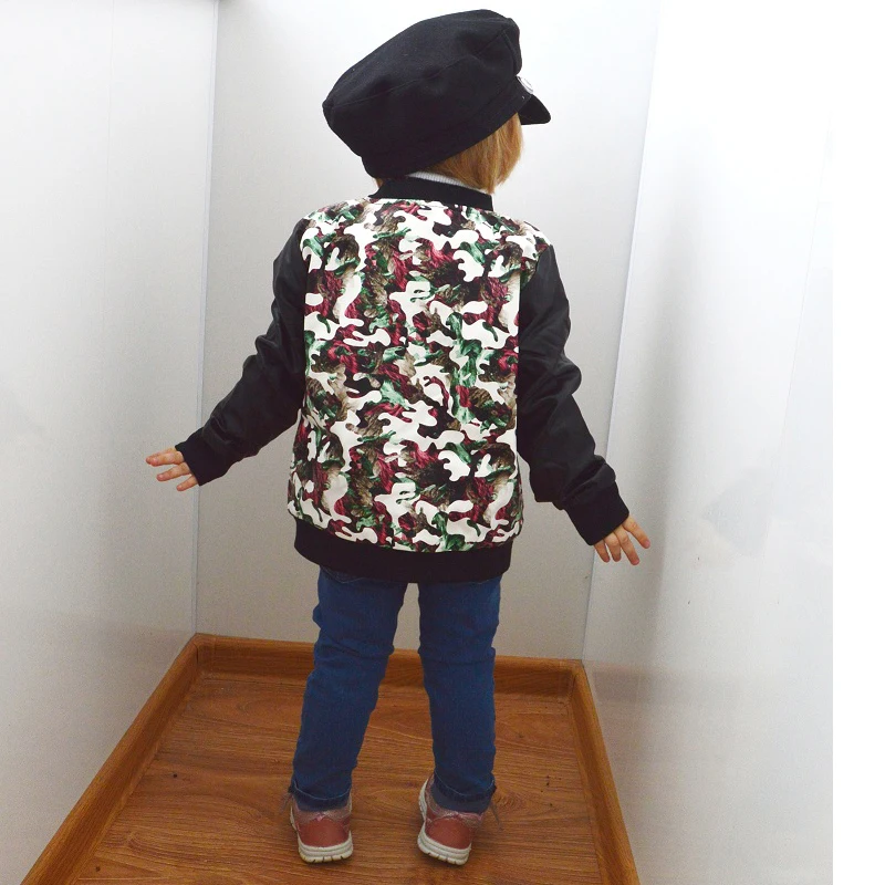 Детская модная куртка из искусственной кожи женское камуфляжное пальто с