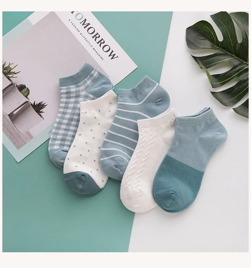 

5 Pairs/Set Women Socks Cotton Green Strawberry Cow Designer Socks High Quality Casual Sport Girl Ankle Striped Crew Socks