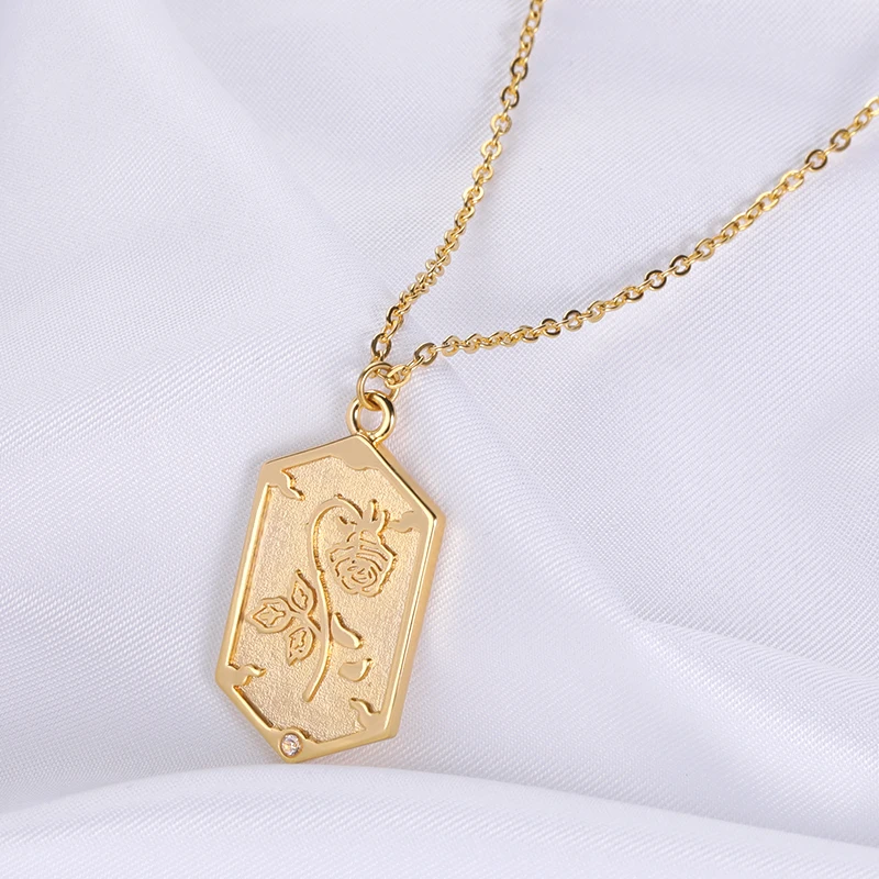 

Necklace for Women Men Gilded Stainless Steel Rose Flower Retro European American Hexagon Nameplate Pendant Collarbone Chain