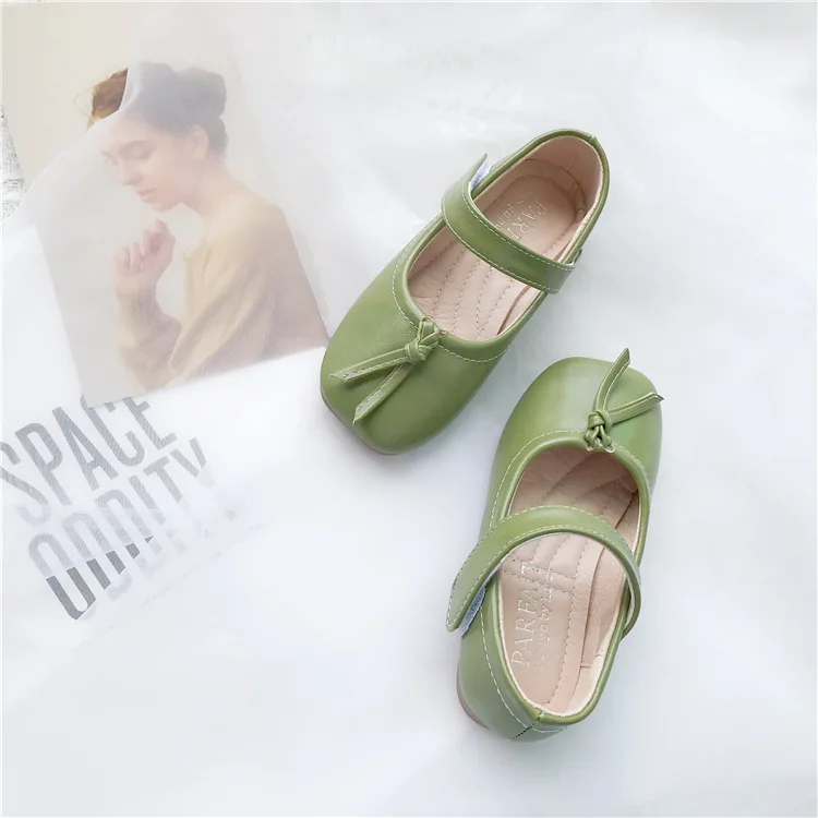 Soft bottom square head shoes for girls kids princess shoes spring and autumn Korean children bean shoes baby casual shoes