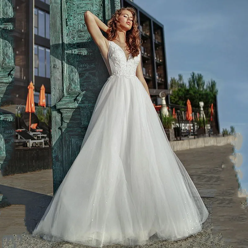 

Женское свадебное платье в стиле бохо, длинное кружевное платье с V-образным вырезом и аппликацией, с открытой спиной, лето 2020