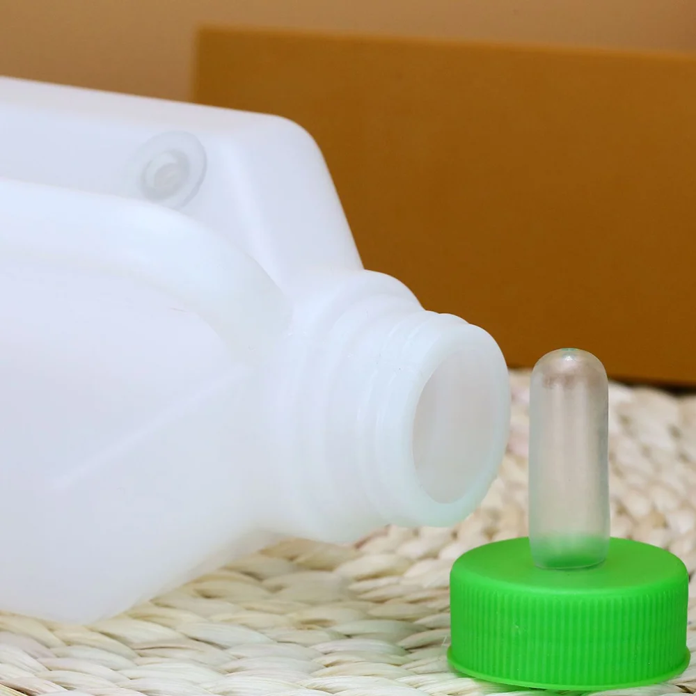 

2pcs 850ml Sheep Nursing Feeding Bottle Livestock Bottle (Assorted Color)