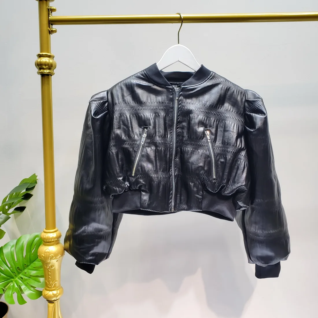 L77street PU embossed sheepskin soft French lantern sleeves short paragraph plus cotton padded cotton clothing leather jacket