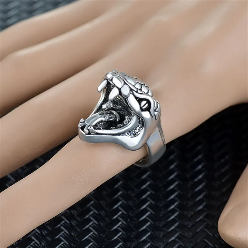 

New Fashion Cool Exaggerated Snake Rings for Men Punk Style Snake-shaped Nightclub Index Finger Ring Jewelry Gift Anillo Bijoux