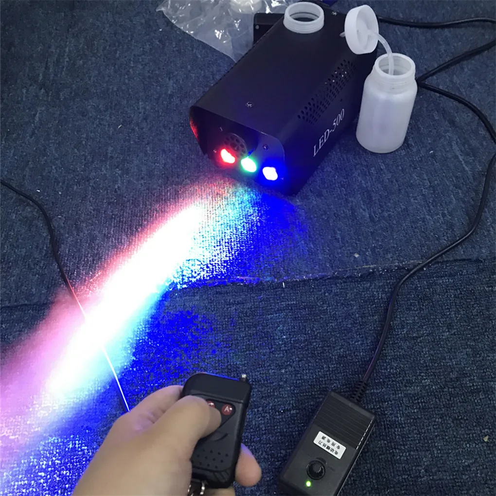 AUCD Мини Портативный 500 Вт дистанционный противотуманный аппарат и 3 Вт RGB светодиодный фоновый свет микс эффект дыма Fogger DJ шоу сценическое оборудование SM-LE