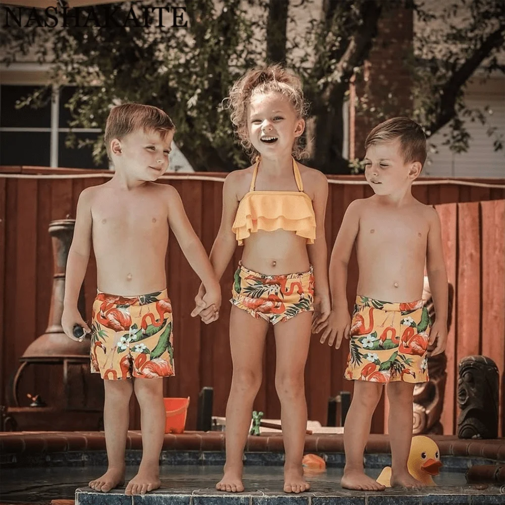 

Family Swimsuits Summer Boemian Flamingo Leaf Print Bikini Set Swimsuit Mom Daughter Family Look Matching Men Boys Swimwear